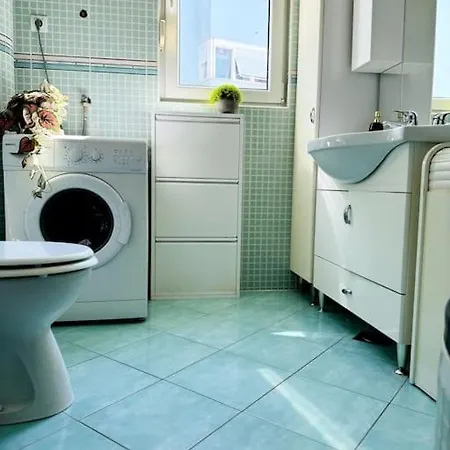 Apartament Marina *